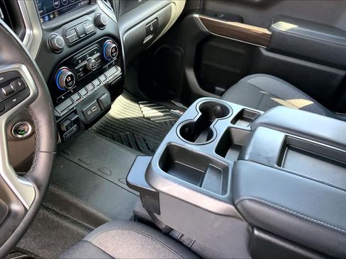 Used 2020 Chevrolet Silverado 1500 RST w/ Texas Edition AWD/4WD image 16