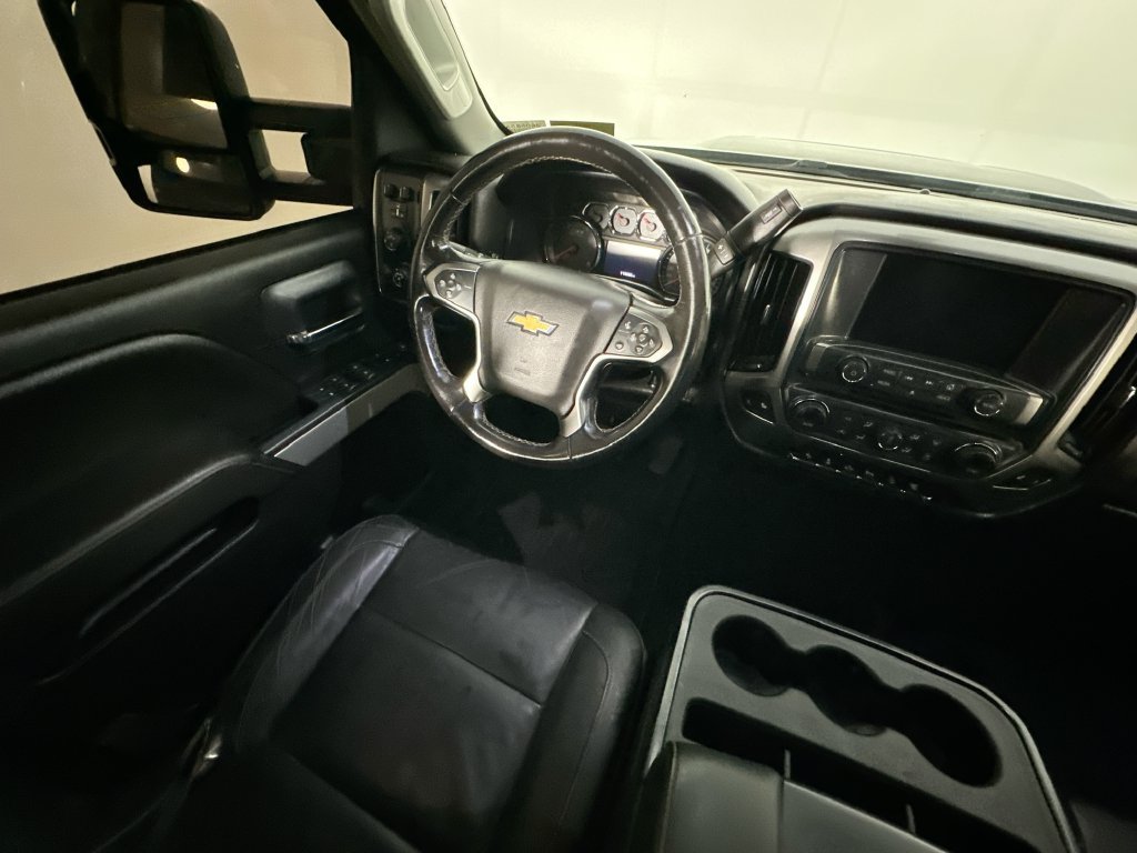 Used 2018 Chevrolet Silverado 2500 LT w/ LT Convenience Package AWD/4WD image 9