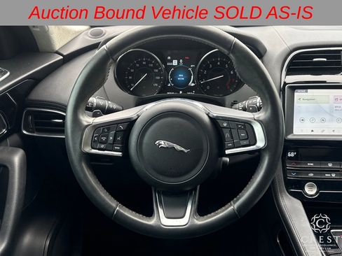 Used 2020 Jaguar F-PACE Prestige image 15