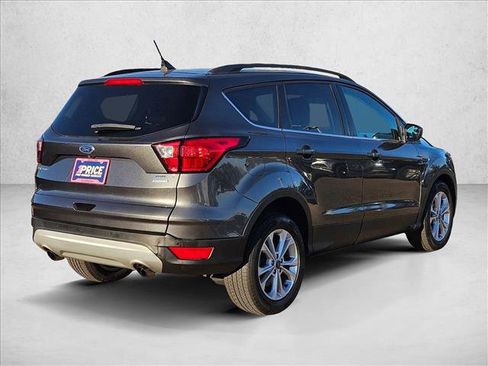 Used 2019 Ford Escape SEL image 5