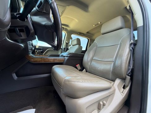 Used 2018 GMC Sierra 1500 SLT AWD/4WD image 8