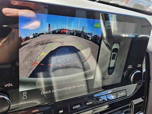 New 2025 Nissan Pathfinder SL w/ SL Premium Package image 22