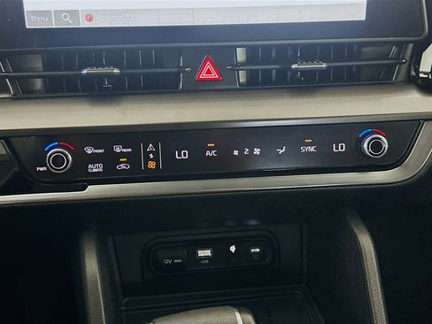 Used 2024 Kia Sportage EX image 24