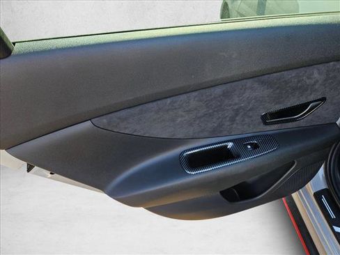 Used 2025 Hyundai Elantra N image 11