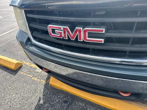 Used 2008 GMC Sierra 1500 SLE w/ SLE1 Preferred Package image 3