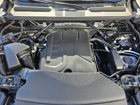 New 2025 Audi Q5 Premium image 8