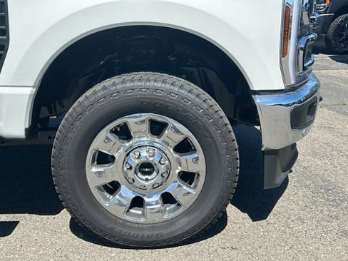 New 2026 Ford F250 Lariat w/ Lariat Ultimate Package AWD/4WD image 9