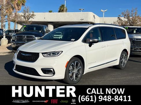 New 2026 Chrysler Pacifica Pinnacle w/ Trailer Tow Group image 2