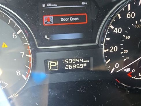 Used 2014 Nissan Altima 2.5 SV w/ Convenience Package image 24