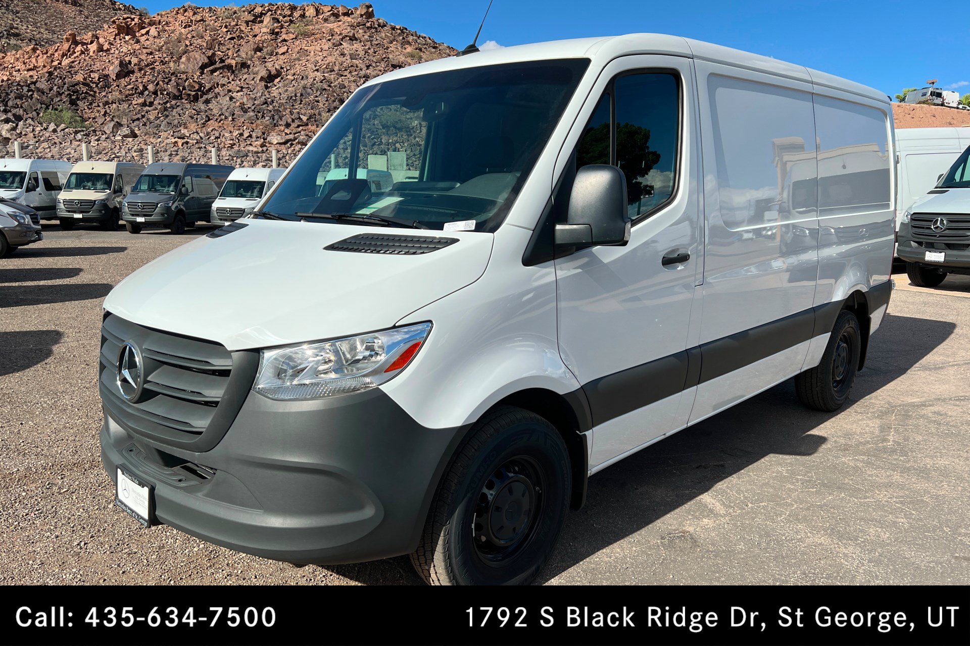 Used 2025 Mercedes-Benz Sprinter 2500 image 1