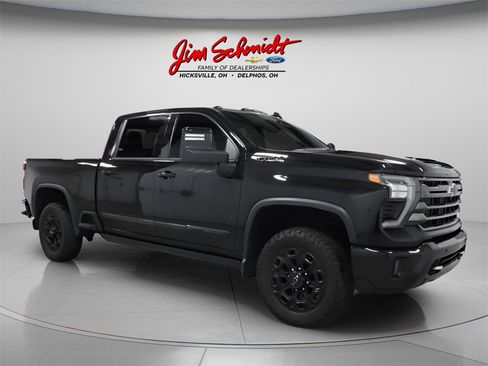 Used 2024 Chevrolet Silverado 2500 High Country w/ High Country Premium Package image 1