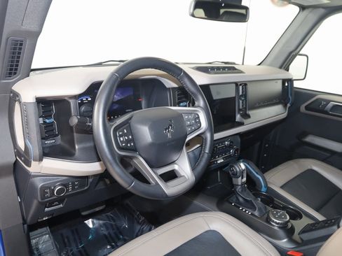 Used 2022 Ford Bronco Wildtrak image 26