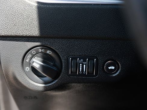 Used 2023 Dodge Charger R/T RWD image 48