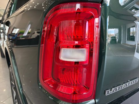 New 2026 RAM 1500 Laramie AWD/4WD image 31