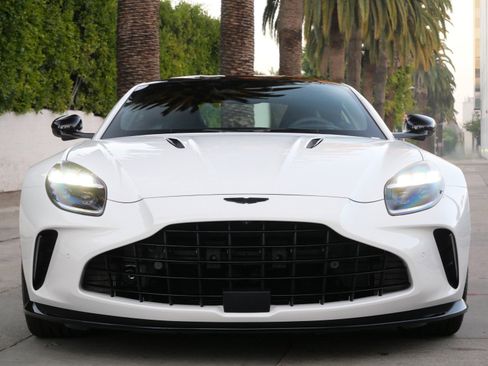 New 2026 Aston Martin V8 Vantage S image 7
