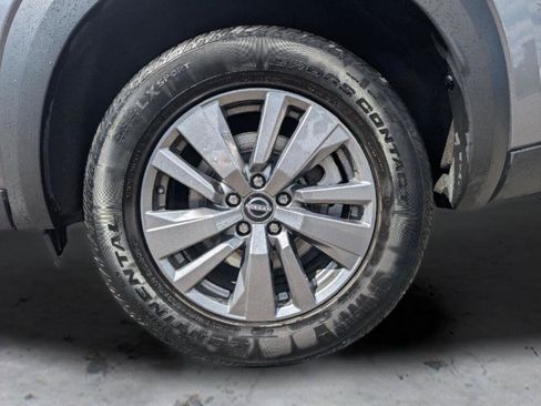 Used 2025 Nissan Pathfinder SV FWD image 7