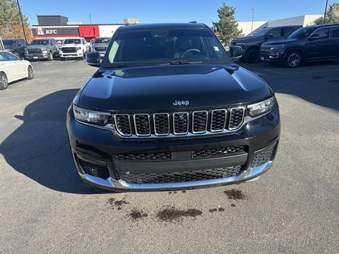 Used 2023 Jeep Grand Cherokee L Limited w/ Luxury Tech Group II image 9