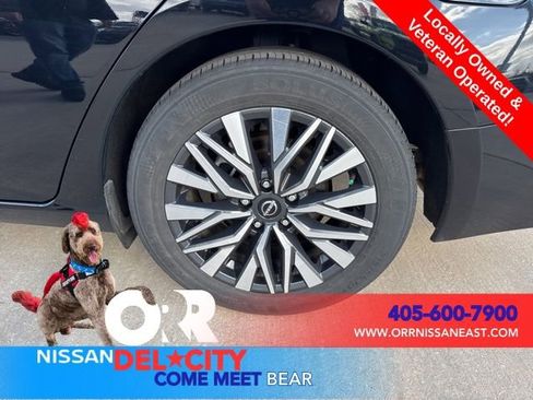 Used 2025 Nissan Altima 2.5 SV image 8