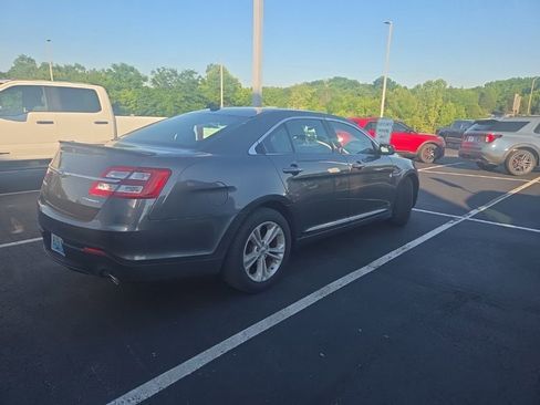 Used 2018 Ford Taurus SEL w/ Equipment Group 201A AWD/4WD image 6