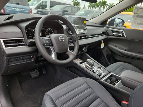 New 2026 Nissan Rogue SL AWD/4WD image 9