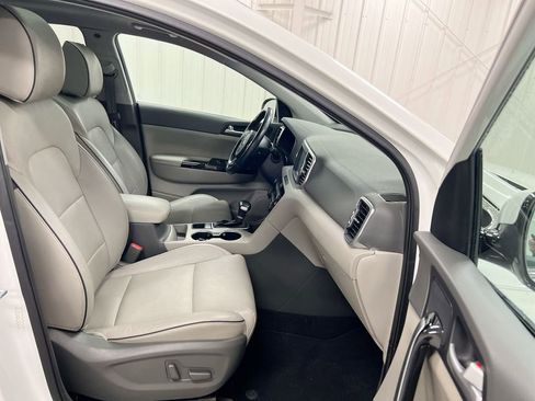 Used 2019 Kia Sportage EX w/ Option Group 040 FWD image 23