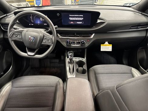 Used 2024 Buick Envista Preferred image 20