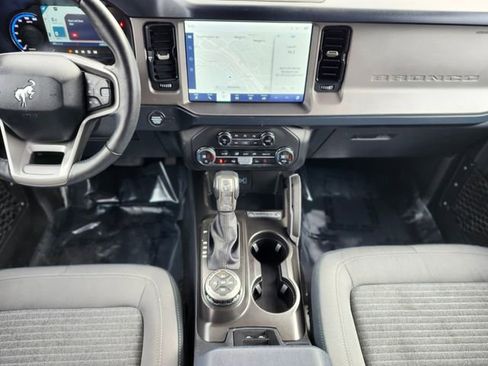 Certified 2023 Ford Bronco Outer Banks w/ Sasquatch Package image 14