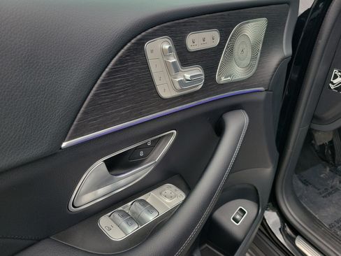 Certified 2026 Mercedes-Benz GLS 450 4MATIC image 22