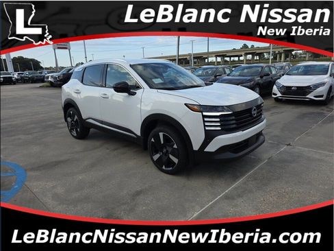 New 2026 Nissan Kicks SR image 1