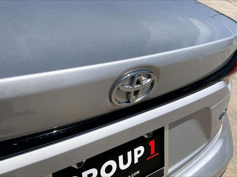 Used 2025 Toyota Corolla LE FWD image 30
