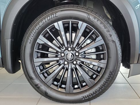 New 2026 Nissan Pathfinder SL image 5