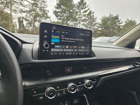 Used 2025 Honda CR-V EX-L image 25