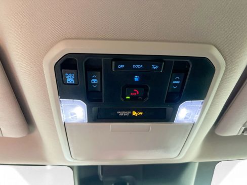 Used 2024 Toyota Tundra Limited image 22