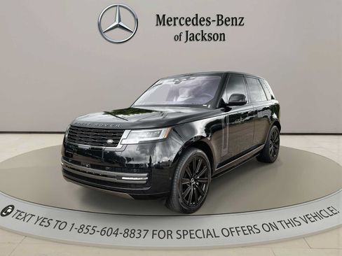Used 2023 Land Rover Range Rover SE AWD/4WD image 1