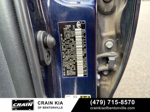 Used 2020 Toyota Corolla SE w/ Body Protection Package image 24