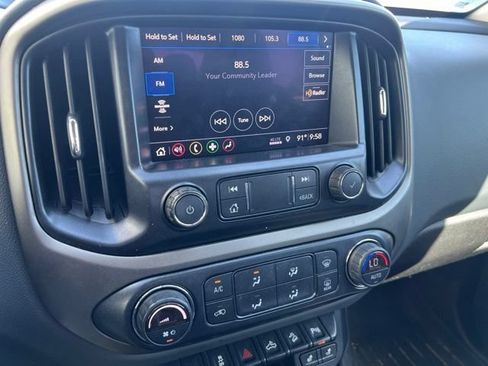 Used 2019 Chevrolet Colorado Z71 AWD/4WD image 13