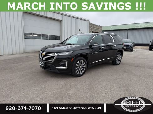 Used 2023 Chevrolet Traverse Premier image 1