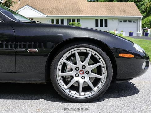 Used 2002 Jaguar XK8 Convertible RWD image 11