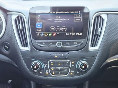 Used 2023 Chevrolet Malibu LT FWD image 22