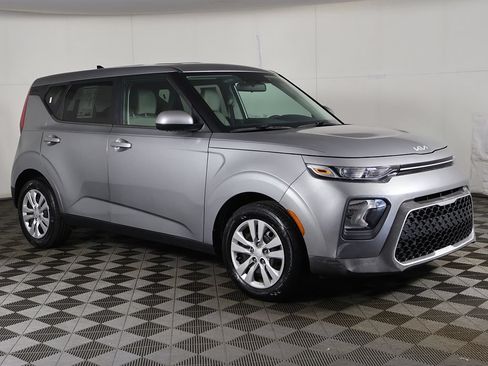 Used 2022 Kia Soul LX FWD image 56