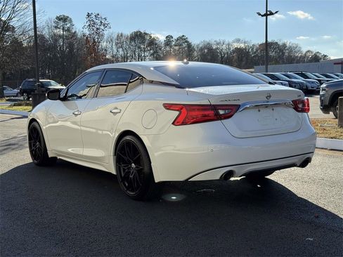 Used 2018 Nissan Maxima SR image 22