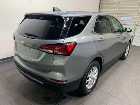 Used 2024 Chevrolet Equinox LT image 3