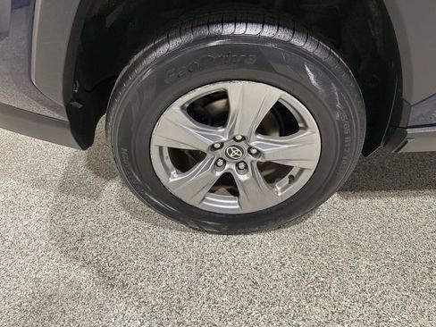 Certified 2022 Toyota RAV4 XLE image 18