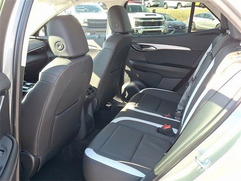 Certified 2025 Buick Envision Sport Touring image 12