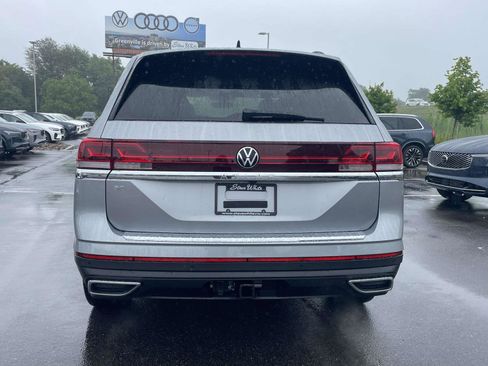 New 2026 Volkswagen Atlas SE FWD image 6