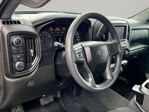Used 2021 Chevrolet Silverado 1500 Custom Trail Boss w/ LPO, Dark Essentials Package AWD/4WD image 12