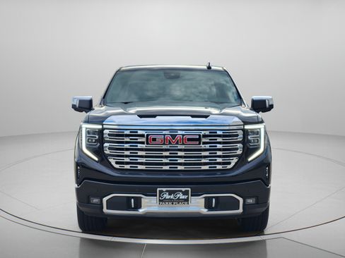 Used 2026 GMC Sierra 1500 Denali w/ Denali Reserve Package AWD/4WD image 6