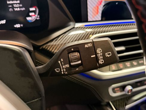 Used 2022 BMW X5 M Competition image 17