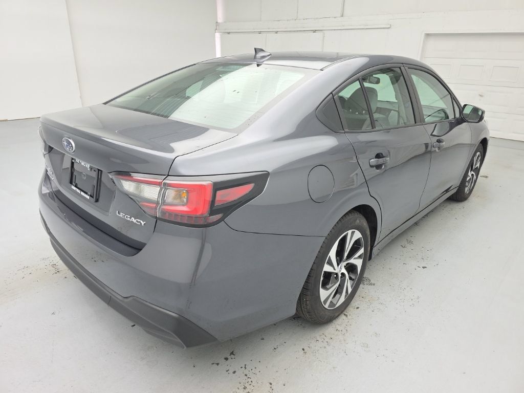 Used 2025 Subaru Legacy Premium AWD/4WD image 8