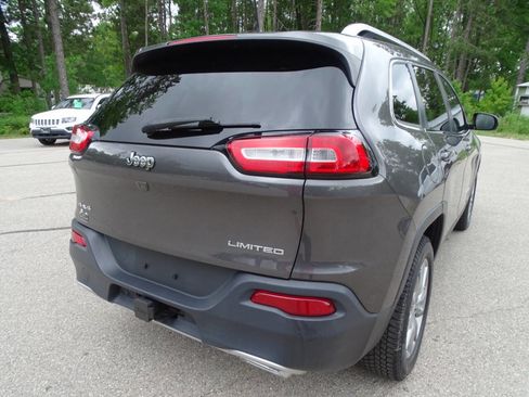 Used 2018 Jeep Cherokee 4WD Limited w/ Luxury Group w/ Luxury Group image 12